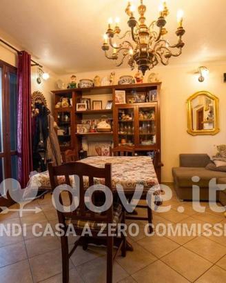Appartamento di 130 m² con 4 locali e box auto a R