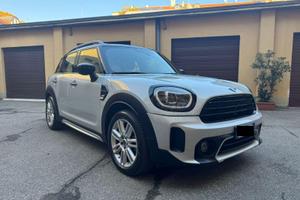 MINI CONTRYMAN COOPER Classic 13.000 km