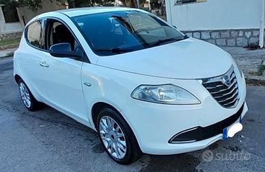 Lancia Ypsilon 1.3 MJT 16V 95 CV 5 porte S&S Plati