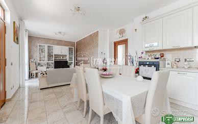 VILLA INDIPENDENTE SU UN PIANO CON GIARDINO E TAVE