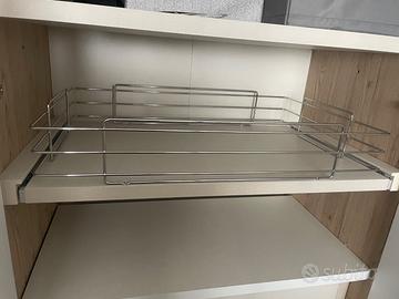 CESTELLO ESTRAIBILE ARMADIO