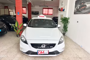 Volvo V40 D3 R-design Kinetic