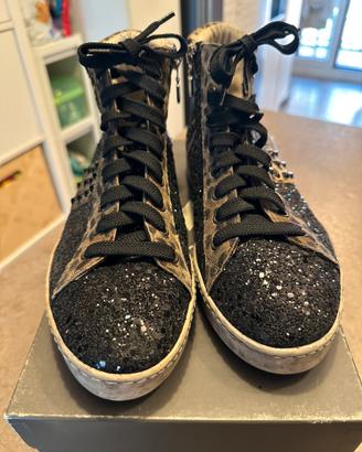 Sneaker Stokton da donna modello glitter