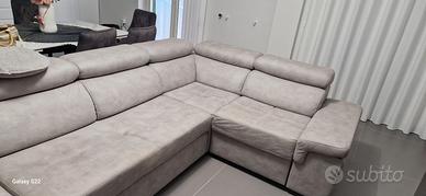 Divano con Isola e letto