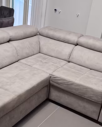 Divano con Isola e letto