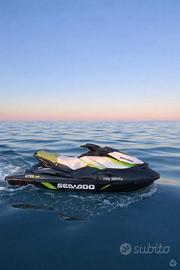Jet ski sea doo