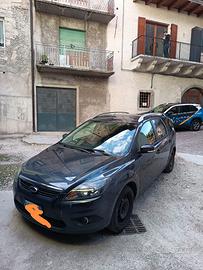 Ford Focus station wagon