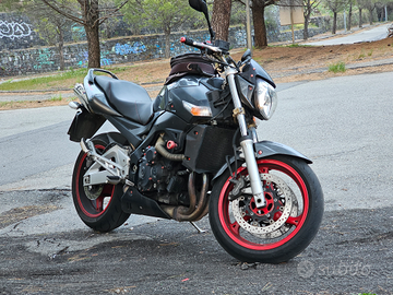 Suzuki Gsr 600 yoshimura