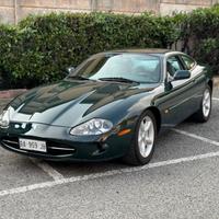 Jaguar XK8 - 4.0 V8 - Verde su Verde