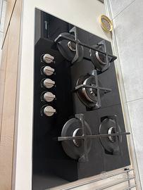 Piano cottura a gas indesit