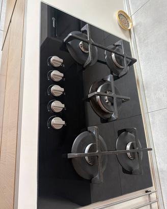 Piano cottura a gas indesit