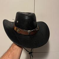 Cappello da cowboy nero effetto vintage similpelle