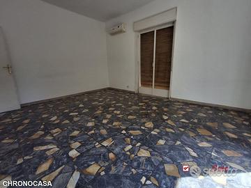 Luminoso e ampio Trivani non arredato S.S. 114