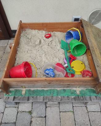 Sabbiera in legno per bambini