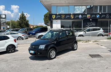 Fiat Panda 1.3 MJT 16V DPF 4x4 Climbing