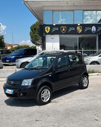 Fiat Panda 1.3 MJT 16V DPF 4x4 Climbing