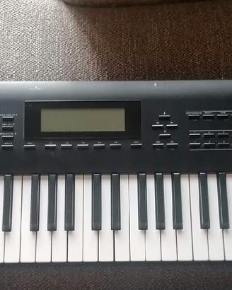 ROLAND D 70