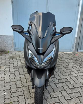 Honda forza 125    