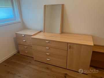 Cameretta, comodini, armadio