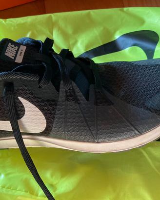 Scarpe chiodate
