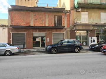 Locale commerciale c1