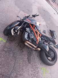 ricambi ktm 1290 super duke r 1.0  2016