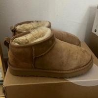 UGG MINI Botticino 38 Nuove Originali Unisex