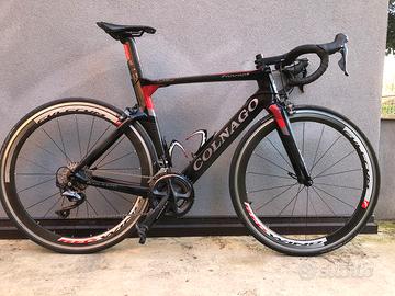 Bicletta da corsa aero Colnago Concept