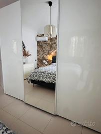 Armadio a tre ante scorrevoli