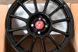 Set cerchi in lega ABARTH SS da 17 per 500/595