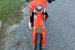 ktm 125 motard 2025