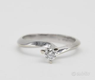 Anello solitario Gianni Carità