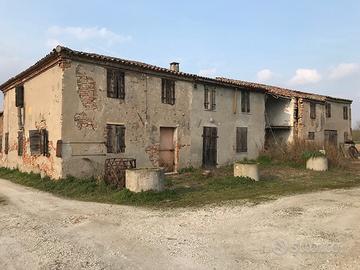 Fabbricato a Prà d'Este