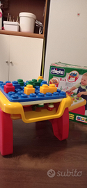 Tavolo gioco sensoriale Chicco
