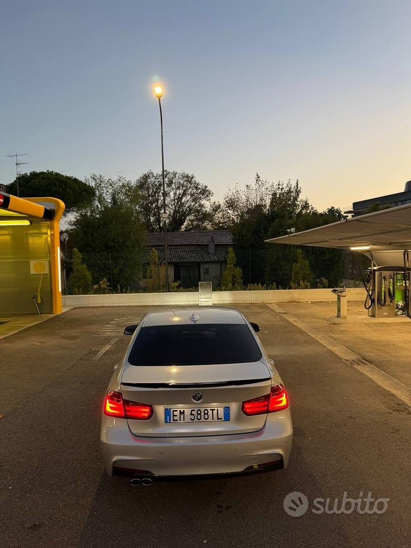 BMW 3 Series 2012 photo 2