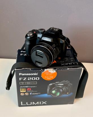 Panasonic Lumix DMC-FZ200