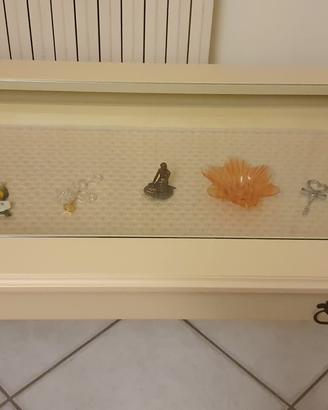 Tavolino per salotto, vetrina con cassetto
