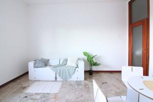 Appartamento di 92 m² con 5 locali e box auto a Ca