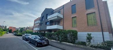 Appartamento e due garage a Mirano (VE)