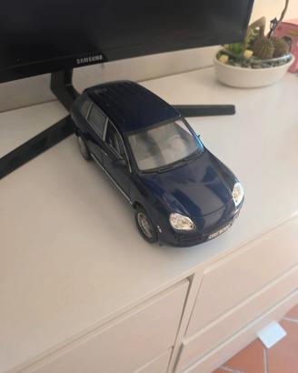 Auto giocattolo