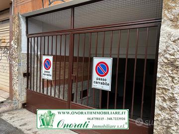 VILLALBA, TRAVERSA DI CORSO ITALIA magazzino mq 65