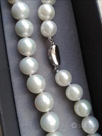 Collana di perle coltivate con chiusura in argento