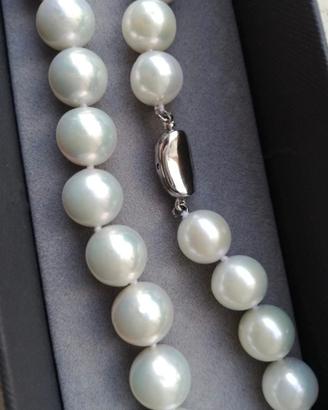 Collana di perle coltivate con chiusura in argento