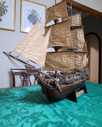 Modellino in legno H.M.S.Bounty1784-Marca Corel