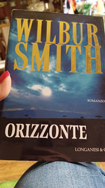 Libro copertina rigida