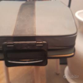 macchin da scrivere olivetti, bilancia antica