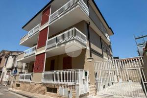 3 LOCALI A CESA