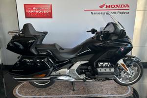 Honda GL 1800 GOLD WING TOUR DCT