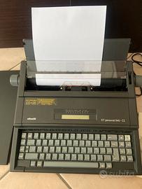 Macchina da scrivere elettrica Olivetti