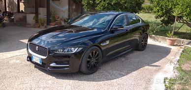 Jaguar xe rsport Total black 
